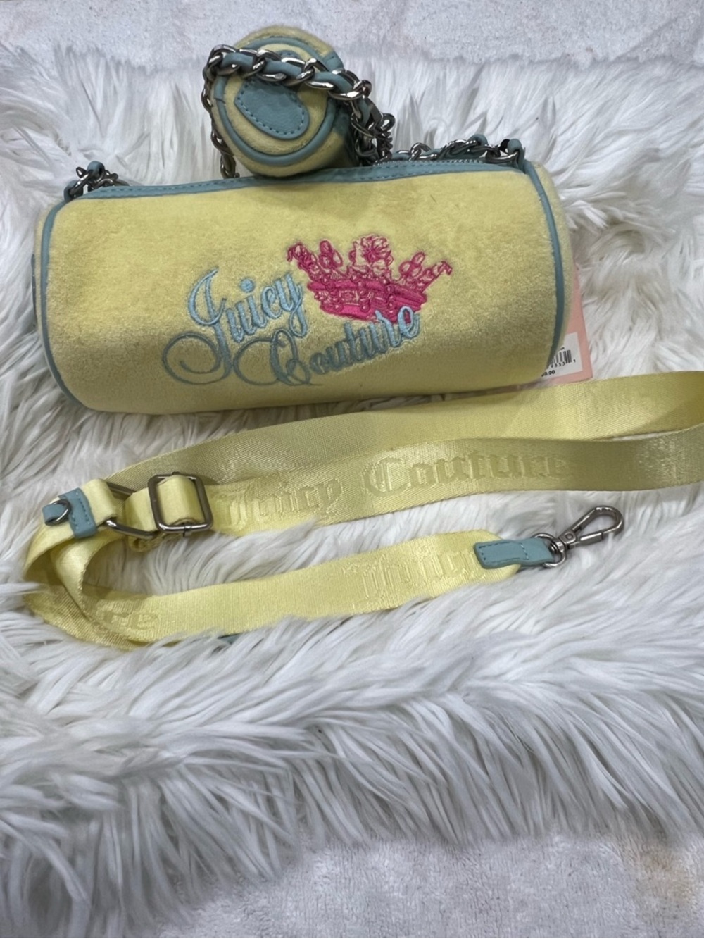 Juicy Couture Limited Edition 3-piece Yellow Terry Barrel Bag & Accessories - Picture 9 of 13
